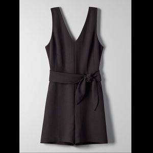 Aritzia Wilfred Écoulement Romper